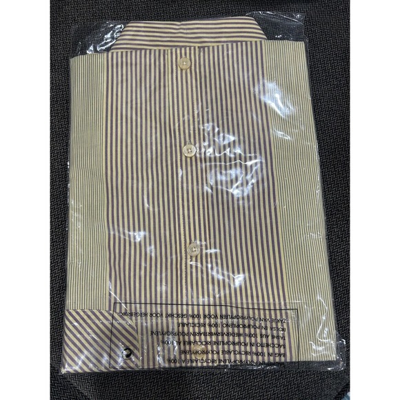 Lacoste Short Sleeve Button Down Men’s Dress Shirt With Pocket Size 38 NWT! - Picture 3 of 3